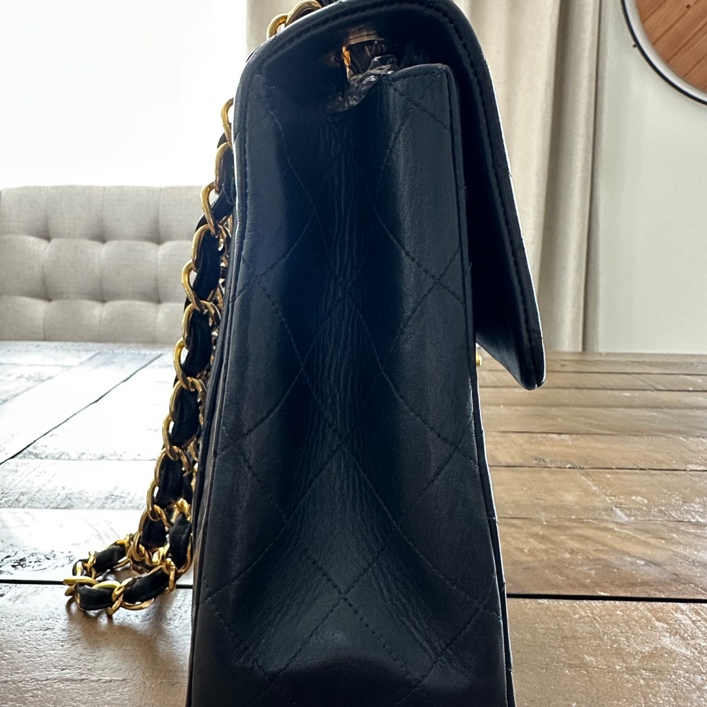 Vintage Chanel Maxi Single Flap - Picture 11 of 16